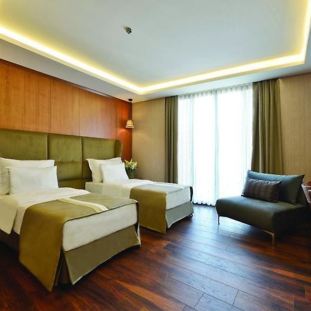 Blueway Hotel City Истанбул Екстериор снимка