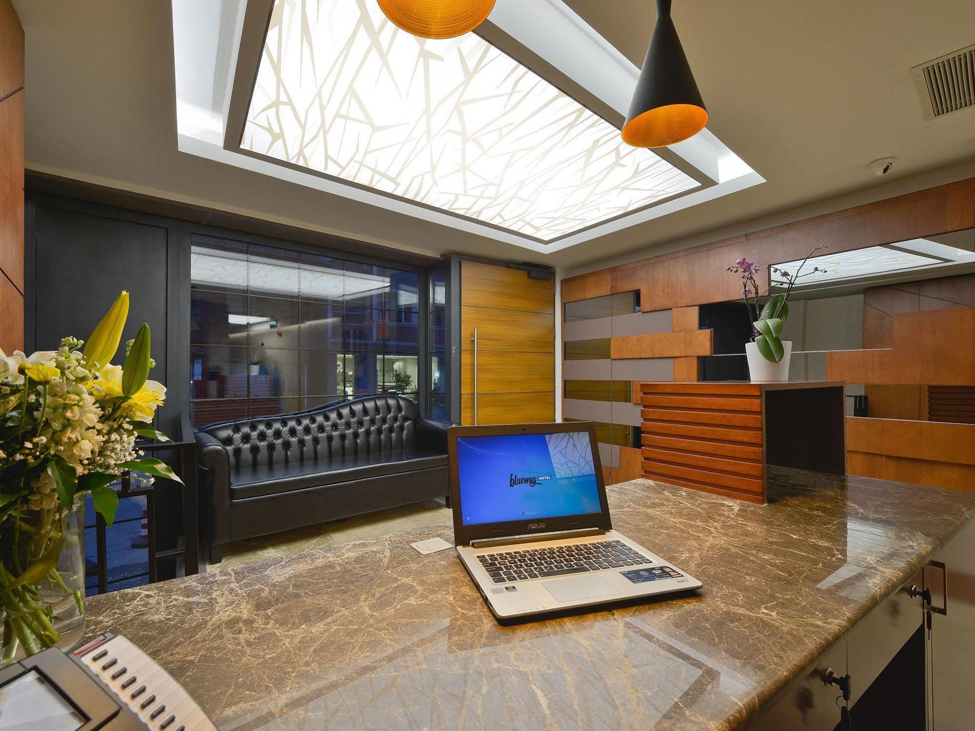 Blueway Hotel City Истанбул Екстериор снимка